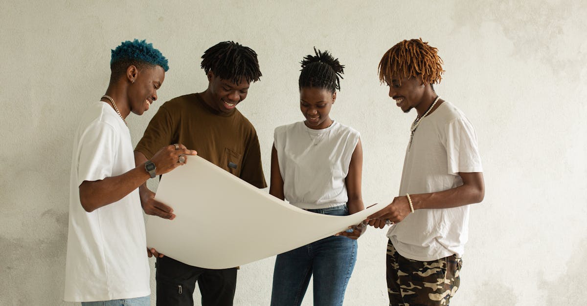 préparez-vous efficacement pour une interview collective avec nos conseils pratiques. découvrez les meilleures stratégies pour vous démarquer, gérer le stress et réussir dans un contexte de groupe.